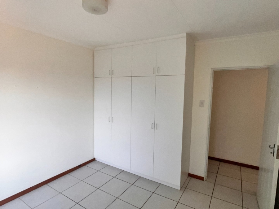 3 Bedroom Property for Sale in Wavecrest Eastern Cape